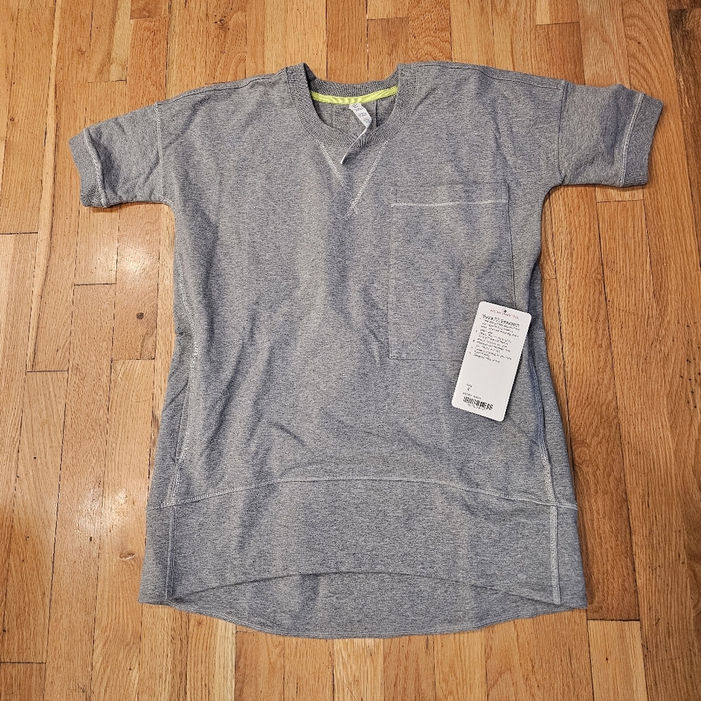 Lululemon Mudra SS Sweatshirt Size 4
